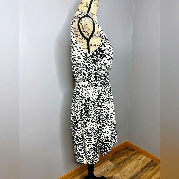 W118 by Walter Baker animal print sleeveless high low dress size medium office - Picture 3 of 8